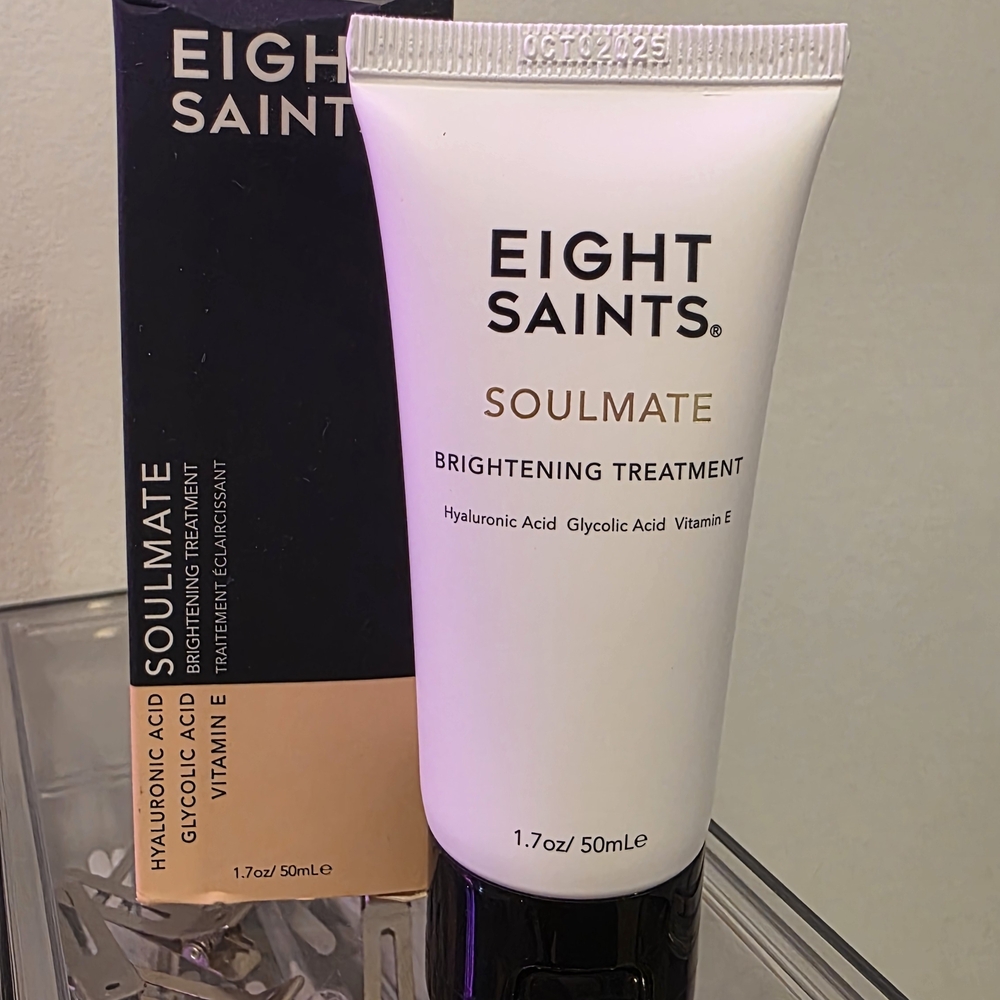 Eight Saints Soulmate Brightening Treatment